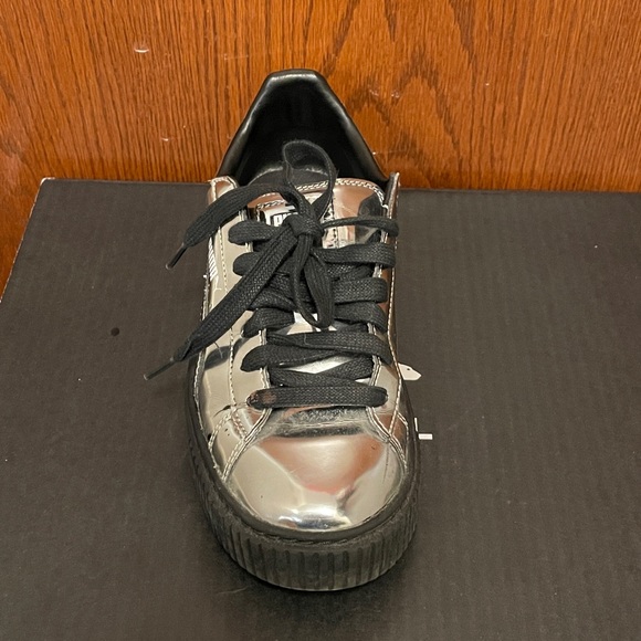 Puma carina sneaker silver size 6.5 - Picture 7 of 7